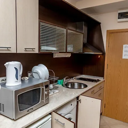 Studio In With Balcony & Outdoor Pool