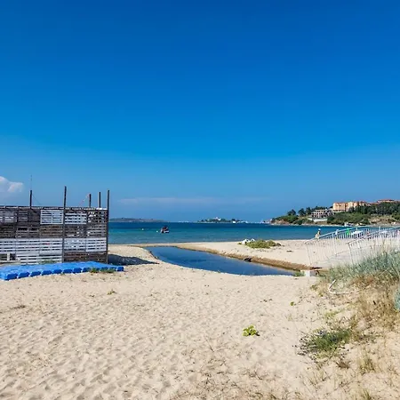 Apartament Studio In With Balcony & Outdoor Pool *