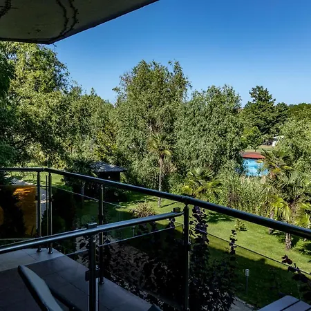 Studio In With Balcony & Outdoor Pool Apartament Sozopol